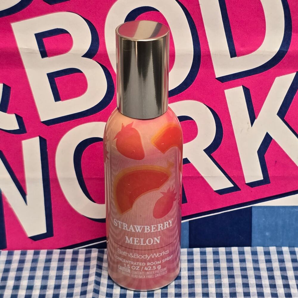 BBW Strawberry Melon Home Fragrance Room Spray White Barn